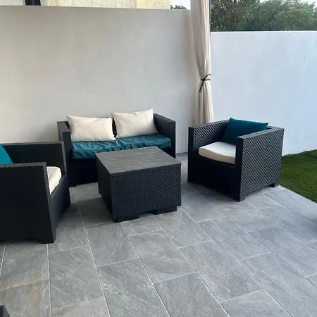 Villa Avec Piscine En Camargue *